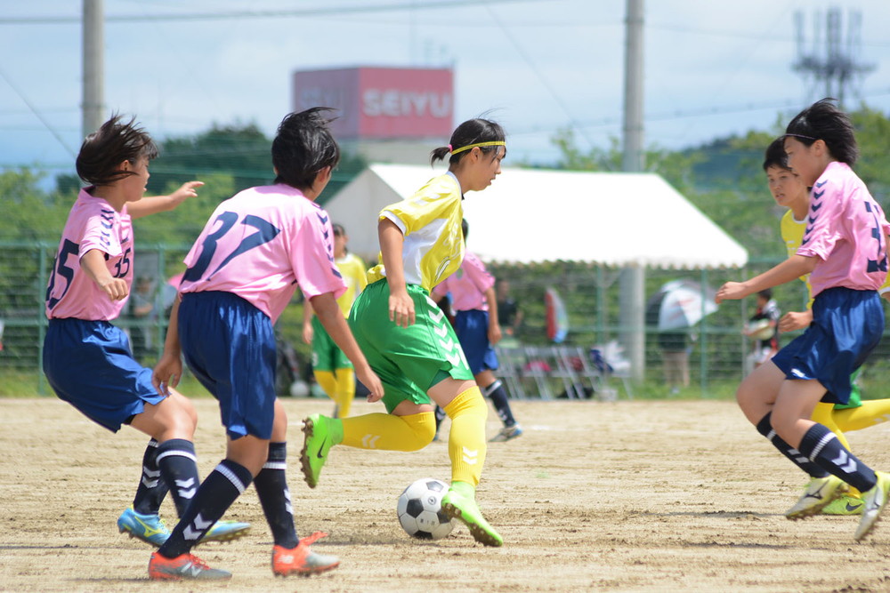 女子サッカーの普及に くノ一サッカー大会 に特別協賛 総合スポーツ用品のssk